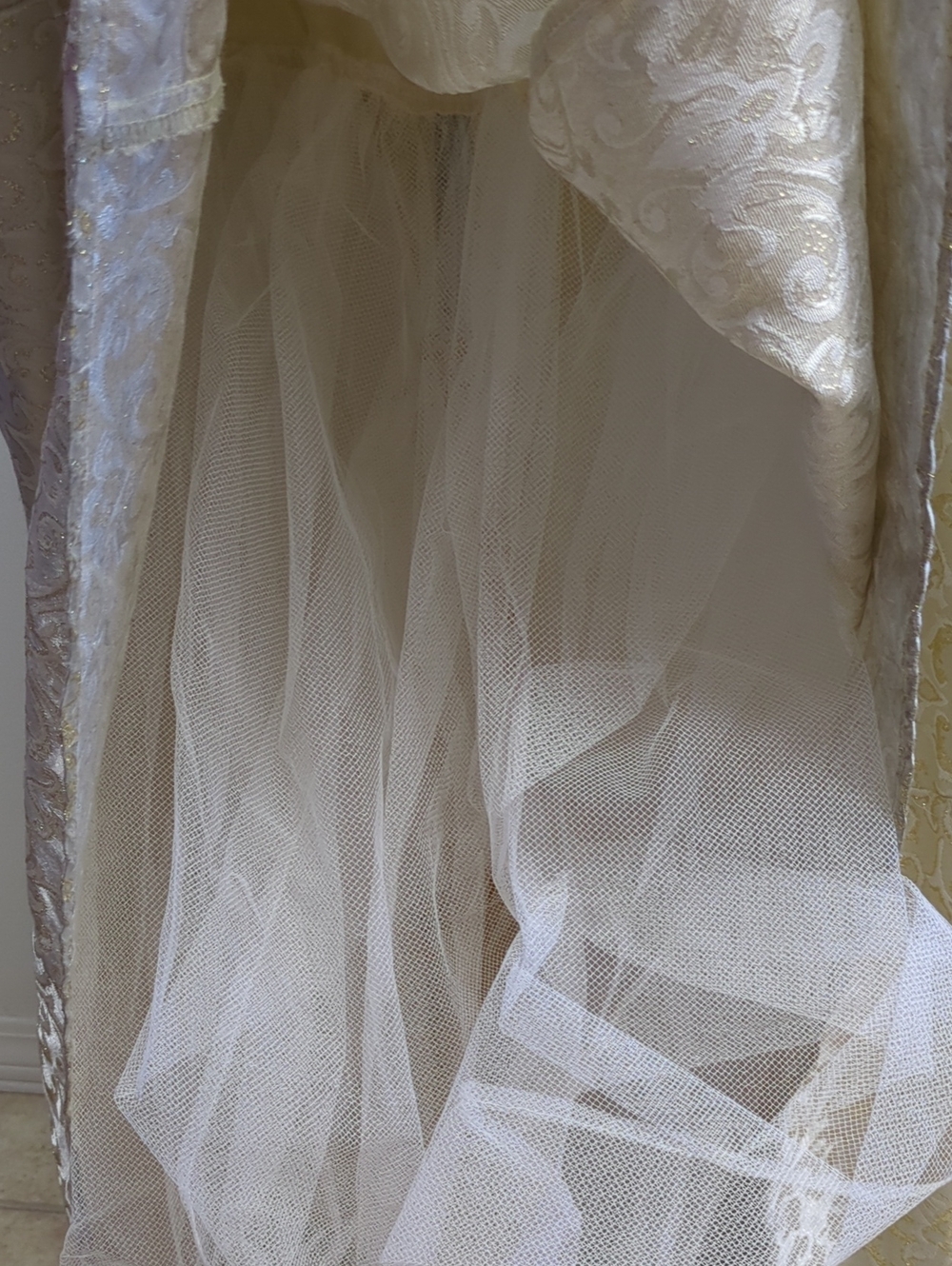 Renaissance Baroque Ivory Gold Girls Square Neck Dress Size Small* - Picture 8 of 15
